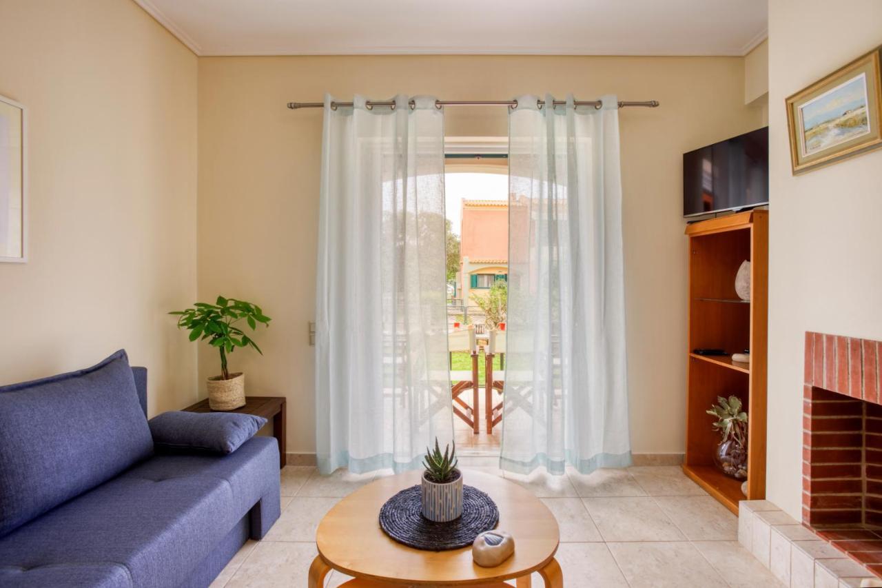 Dimeli Junior Apartment At The Beach Barbáti Kültér fotó