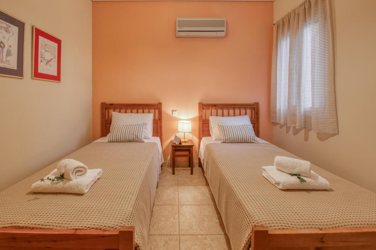 Dimeli Junior Apartment At The Beach Barbáti Kültér fotó